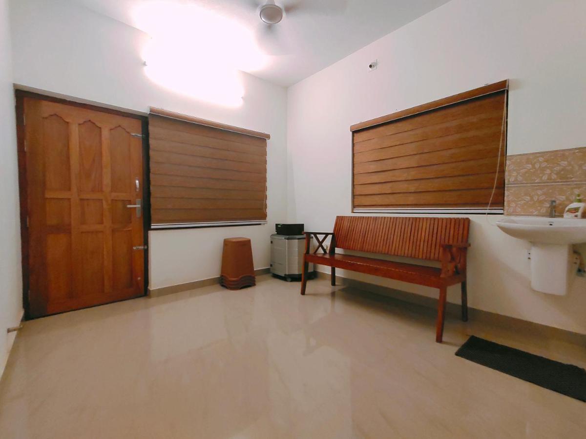 Corniche Beach Resort Mulappilangād エクステリア 写真